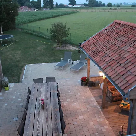 Wonderful With Huge Garden Casa vacanze